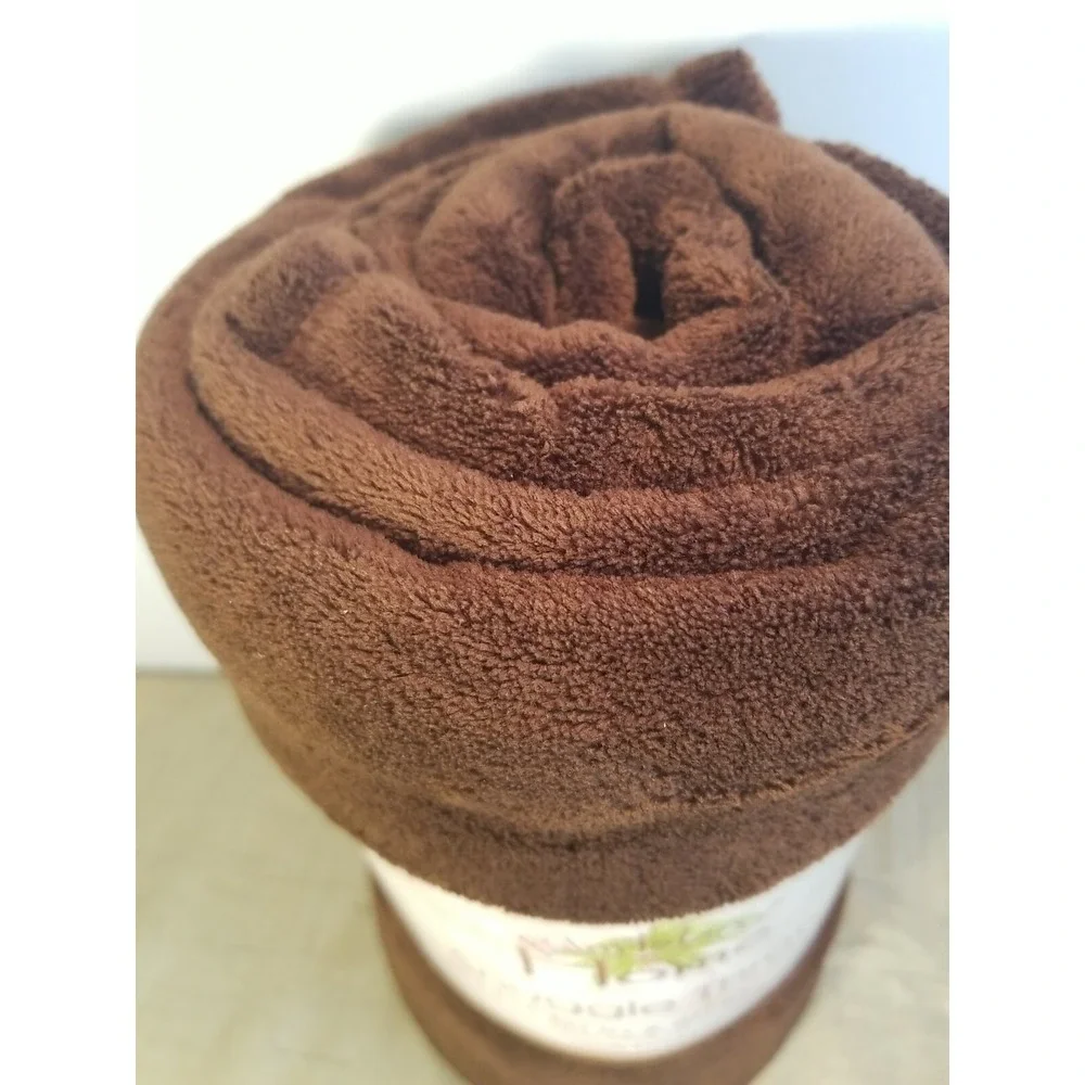 Palm Island Home Snuggle Throw Chocolate Brown Size‎ 50x60
